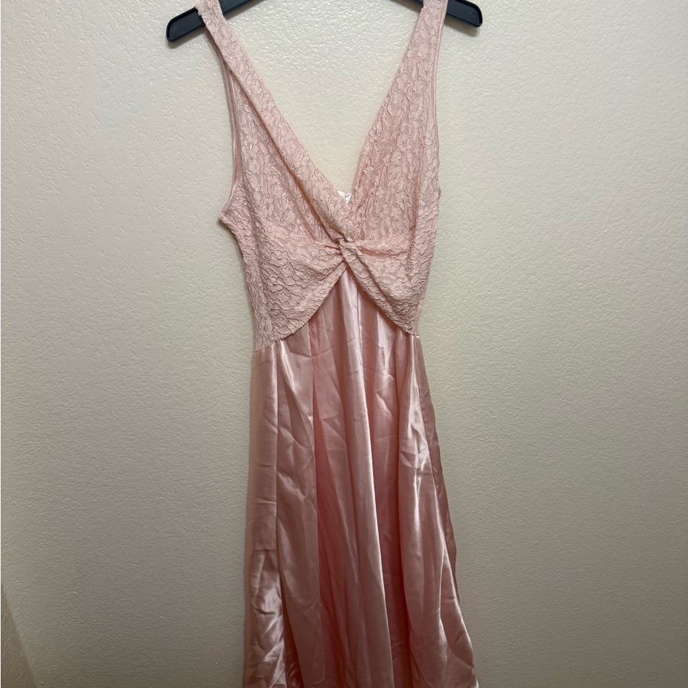 Val Mode Lingerie Elegant Pink Lace and Satin Dress Sz Small